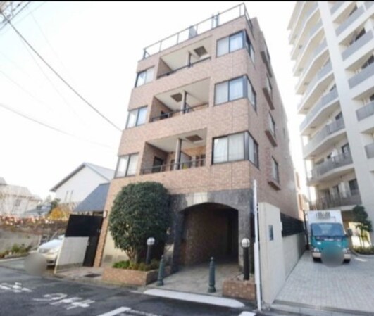 ヴィラモンドール国立の物件外観写真